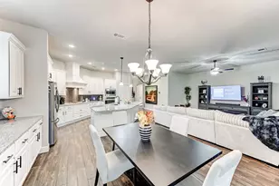 404 Summit Ridge Ct, Willis, TX 77318 - Photo 21