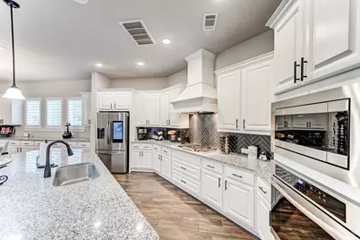 404 Summit Ridge Court, Willis, TX 77318 - Photo 15