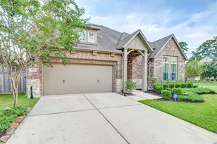 404 Summit Ridge Ct, Willis, TX 77318 - Photo 3