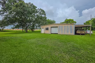 1655 E South Street, Alvin, TX 77511 - Photo 25