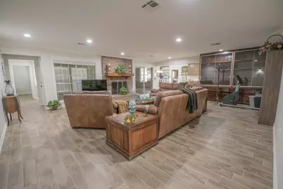 1655 E South Street, Alvin, TX 77511 - Photo 13