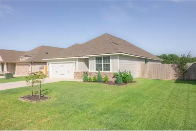 4130 Vintage Estates Court, Bryan, TX 77808 - Photo 5
