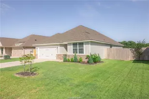 4130 Vintage Ests Ct, Bryan, TX 77808 - Photo 5