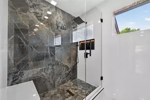 7447 Cambridge St, Houston, TX 77054 - Photo 35