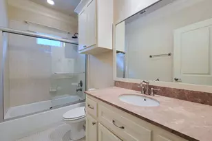 2028 Columbia St, Houston, TX 77008 - Photo 35