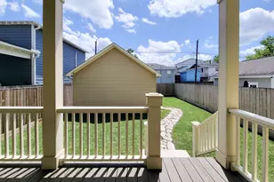 2028 Columbia St, Houston, TX 77008 - Photo 39