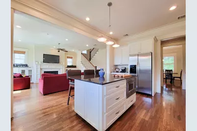 2028 Columbia Street, Houston, TX 77008 - Photo 15