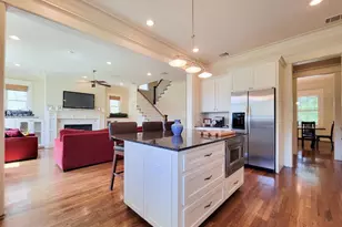 2028 Columbia St, Houston, TX 77008 - Photo 15
