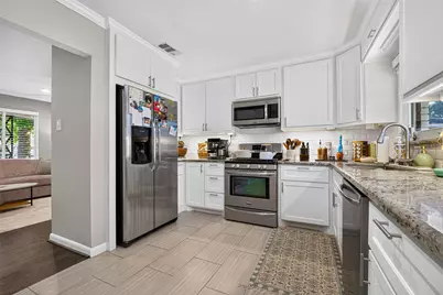 2219 Libbey Drive, Houston, TX 77018 - Photo 11
