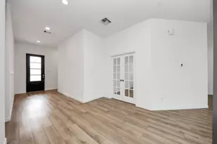 4707 Stoney Ter Trl, Baytown, TX 77521 - Photo 11