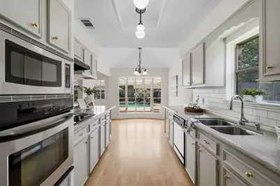 13539 Brook Hollow Drive, Sugar Land, TX 77498 - Photo 15