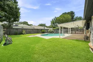 13539 Brook Hollow Dr, Sugar Land, TX 77498 - Photo 35