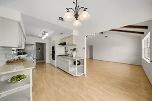 13539 Brook Hollow Dr, Sugar Land, TX 77498 - Photo 11