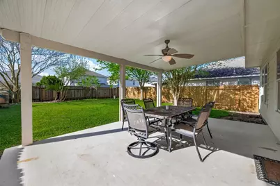 8614 Black Cliff Lane, Houston, TX 77075 - Photo 17