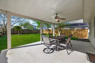 8614 Black Cliff Ln, Houston, TX 77075 - Photo 17