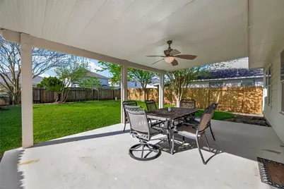 8614 Black Cliff Lane, Houston, TX 77075 - Photo 17