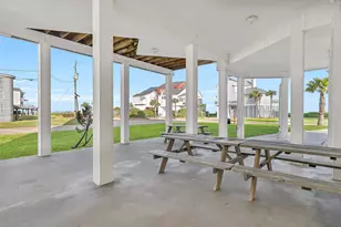 19131 Kahala Dr, Galveston, TX 77554 - Photo 43