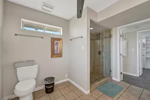 19131 Kahala Dr, Galveston, TX 77554 - Photo 37