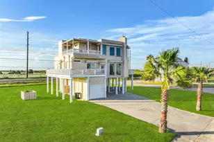 19131 Kahala Dr, Galveston, TX 77554 - Photo 3