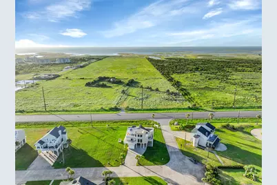 19131 Kahala Drive, Galveston, TX 77554 - Photo 7