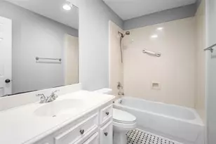 4312 Holt St, Bellaire, TX 77401 - Photo 21