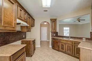 5016 Higgins St, Houston, TX 77033 - Photo 7