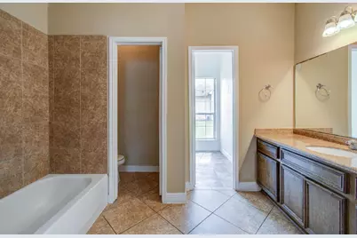 5016 Higgins Street, Houston, TX 77033 - Photo 11