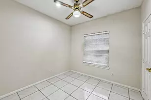 13607 Sable Ln, Houston, TX 77014 - Photo 21