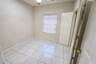 13607 Sable Ln, Houston, TX 77014 - Photo 17