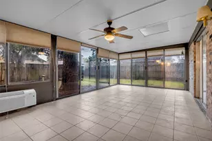 10002 Pinehurst St, Baytown, TX 77521 - Photo 9