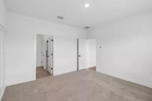 7930 Jade Crst Dr, Angleton, TX 77515 - Photo 11