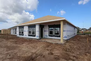 7930 Jade Crst Dr, Angleton, TX 77515 - Photo 3