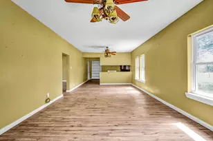 7223 Highland Rd, Santa Fe, TX 77517 - Photo 5