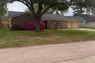 9942 Bayou Woods Dr, Baytown, TX 77521 - Photo 3