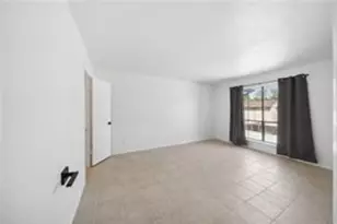 5001 Lamonte Ln, Houston, TX 77092 - Photo 5