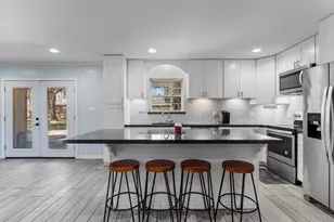 3921 Wickersham St, Bay City, TX 77414 - Photo 9