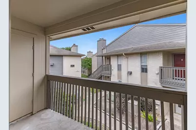 1900 Bay Area Boulevard #214, Houston, TX 77058 - Photo 23