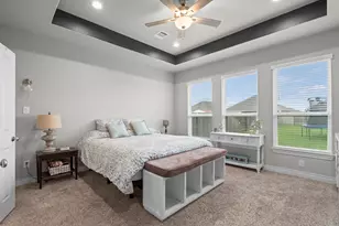 426 Hunters Xing Dr, Sealy, TX 77474 - Photo 9