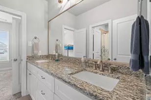 426 Hunters Xing Dr, Sealy, TX 77474 - Photo 15