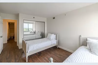 3525 Sage Road #1016, Houston, TX 77056 - Photo 39
