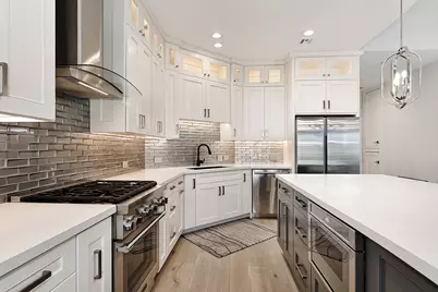 3 Waterway Court #5C, The Woodlands, TX 77380 - Photo 9