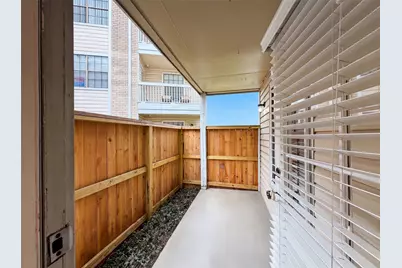 2750 Holly Hall Street #1409, Houston, TX 77054 - Photo 5