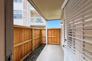 2750 Holly Hall St, Houston, TX 77054 - Photo 5