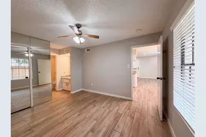 2750 Holly Hall Street #1409, Houston, TX 77054 - Photo 11