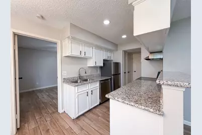 2750 Holly Hall Street #1409, Houston, TX 77054 - Photo 9