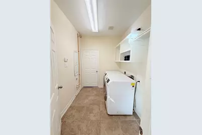 28015 Silverstream Court, Fulshear, TX 77441 - Photo 9