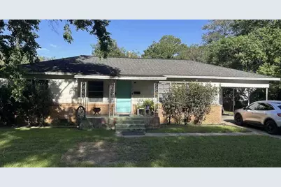 2616 Elm Avenue, Bay City, TX 77414 - Photo 1