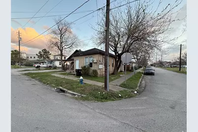 7304 Avenue F, Houston, TX 77011 - Photo 1