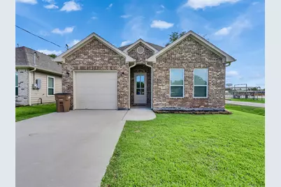 4102 Hill Avenue, Dickinson, TX 77539 - Photo 1