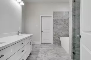 4102 Hill Ave, Dickinson, TX 77539 - Photo 9